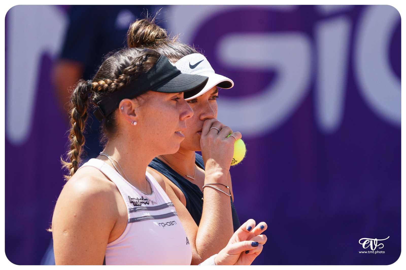 DEMI FINALE KOLODZIEJOVÀ + MIHALIKOVÁ vs KRAWCZYK + OLMOS